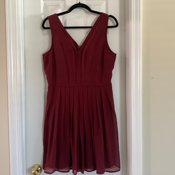 Doe & Rae Burgundy Pleated Dress - Picture 1 of 3